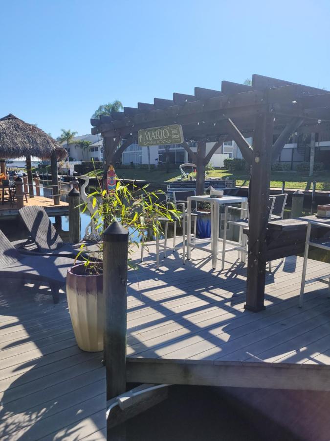 Cape Paradise B & B - Your Luxury Tropical Retreat Кейп Корал Екстериор снимка